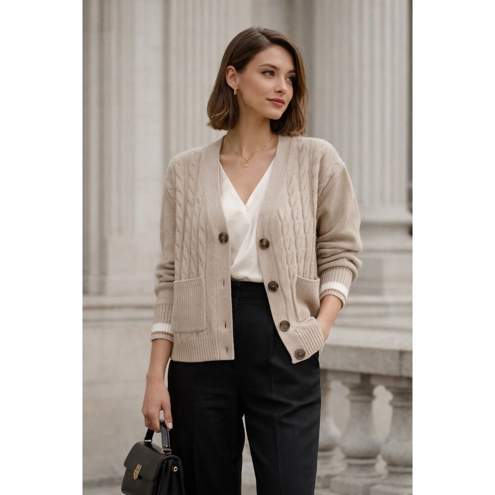 NWT Náutica Classic V-Neck Cardigan Elegant Preppy Classy Button Up Medium